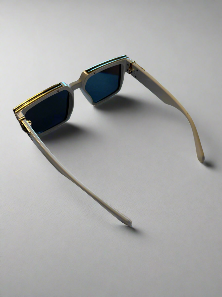 Square frame glasses