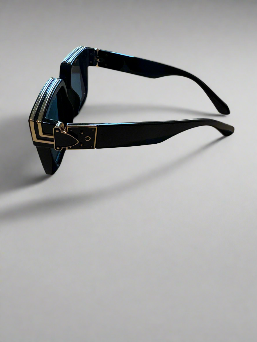 Square frame glasses