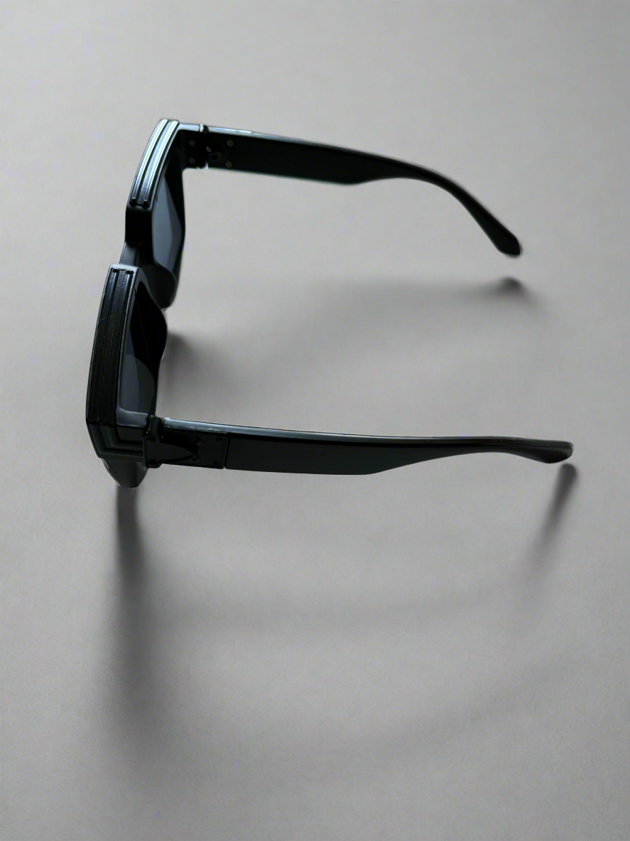 Square frame glasses